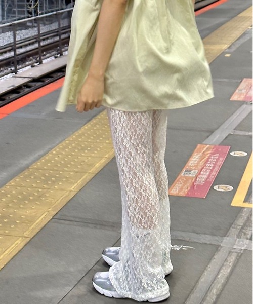 MEMECLE(メメクル)の「【 MEMECLE / メメクル 】レースフレアパンツ(その他パンツ・レディース・ブラック/アイボリー/ピンク/イエロー・FREE)」の8枚目の写真