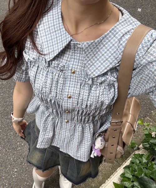 Another Branch olive des olive(アナザーブランチオリーブデオリーブ)の「【シリーズ累計1万枚売れ/レビュー高評価】シャーリング衿付BL(シャツ/ブラウス・レディース・オフホワイト/ブラック/グリーン/その他11/イエロー/アイボリー/その他/オレンジ/ブラウン/ブルー系その他・FREE)」の6枚目の写真