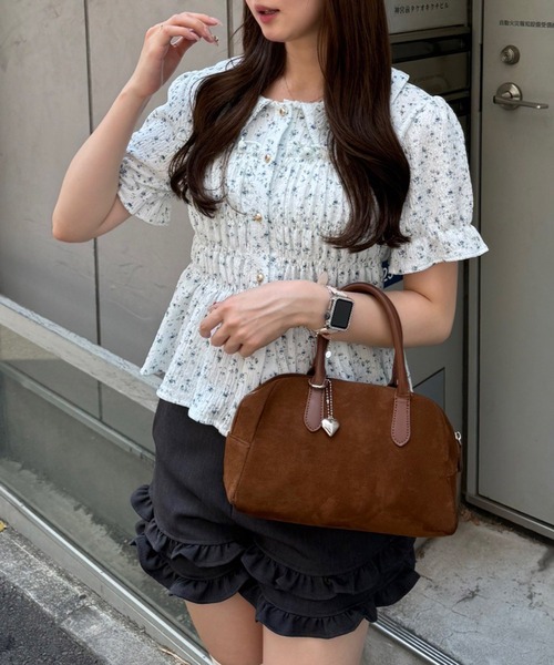 Another Branch olive des olive(アナザーブランチオリーブデオリーブ)の「【シリーズ累計1万枚売れ/レビュー高評価】シャーリング衿付BL(シャツ/ブラウス・レディース・オフホワイト/ブラック/グリーン/その他11/イエロー/アイボリー/その他/オレンジ/ブラウン/ブルー系その他・FREE)」の13枚目の写真