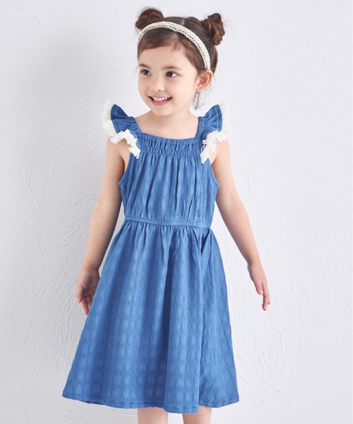 pairmanon(ペアマノン)の「シボ素材 フリンジフリル ワンピース(ワンピース・キッズ・ブラウン/ブルー/ピンク系その他・140/90/150/120/110/100/130)」の2枚目の写真