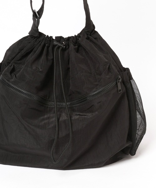 LOWRYS FARM（ローリーズファーム）の「ハッスイ８ポケショルダー　 323509（ショルダーバッグ・レディース・ブラック/ブラウン/アイボリー・FREE）」の8枚目の写真