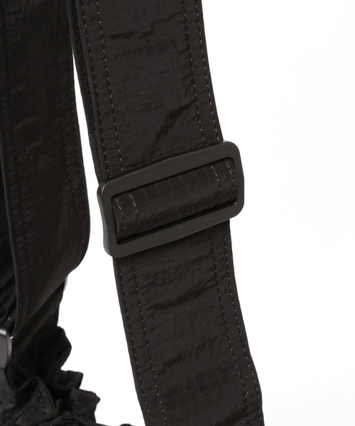 LOWRYS FARM（ローリーズファーム）の「ハッスイ８ポケショルダー　 323509（ショルダーバッグ・レディース・ブラック/ブラウン/アイボリー・FREE）」の6枚目の写真