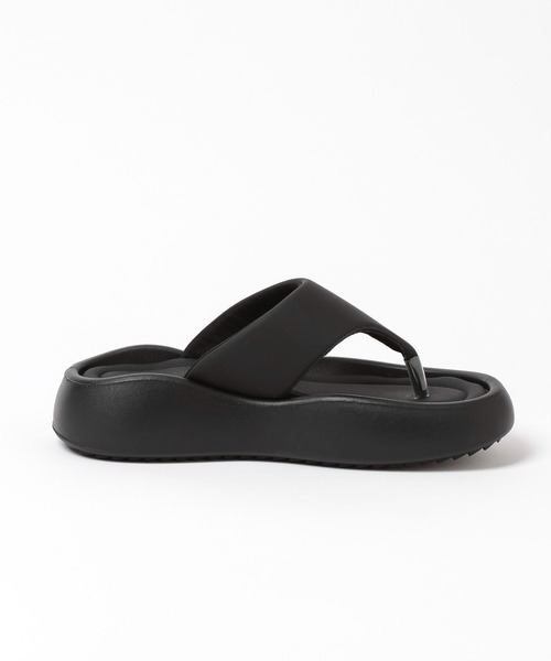 LOWRYS FARM（ローリーズファーム）の「カンドウフィットトングサンダル 283655（サンダル・レディース・ホワイト/ブラック・MEDIUM/LARGE）」の6枚目の写真