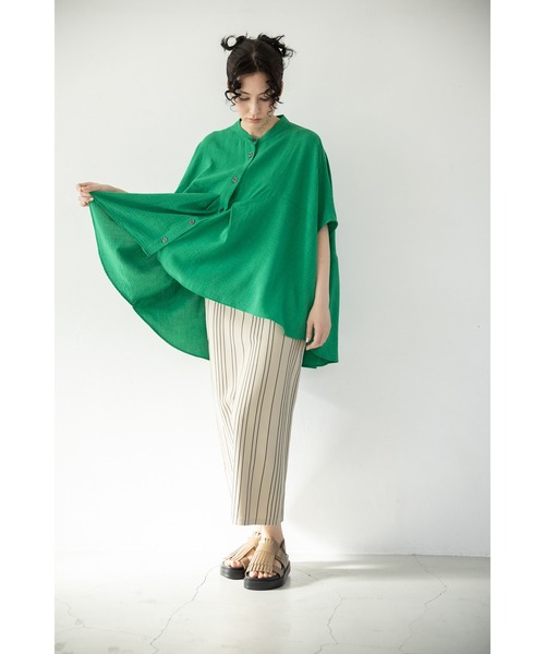 OSMOSIS(オズモーシス)の「タックワイドビッグブラウス(シャツ/ブラウス・レディース・ブラック/グリーン/ライトグレー・ONE SIZE)」の5枚目の写真