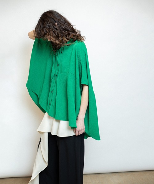 OSMOSIS(オズモーシス)の「タックワイドビッグブラウス(シャツ/ブラウス・レディース・ブラック/グリーン/ライトグレー・ONE SIZE)」の17枚目の写真