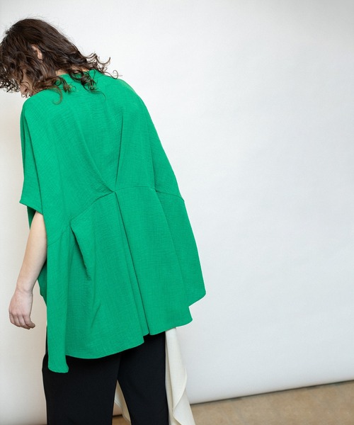 OSMOSIS(オズモーシス)の「タックワイドビッグブラウス(シャツ/ブラウス・レディース・ブラック/グリーン/ライトグレー・ONE SIZE)」の18枚目の写真