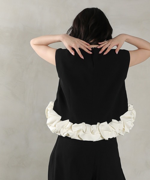 Kana(カナ)の「Vネックデザイン フリル ノースリーブ セットアップ パンツドレス パーティー 結婚式 お呼ばれ オケージョン(パンツドレス・レディース・グレー/ブラック/モカ・M)」の8枚目の写真