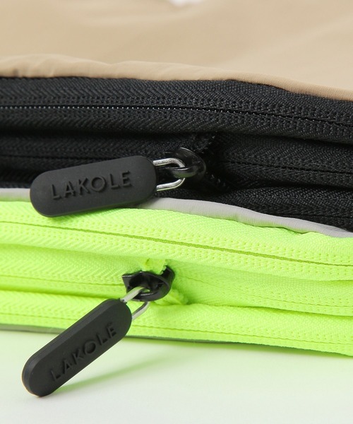 LAKOLE（ラコレ）の「[TRAVEL]圧縮バッグ(M) / 326209（トラベルグッズ・レディース・ブラック/グレー/ベージュ・FREE）」の6枚目の写真