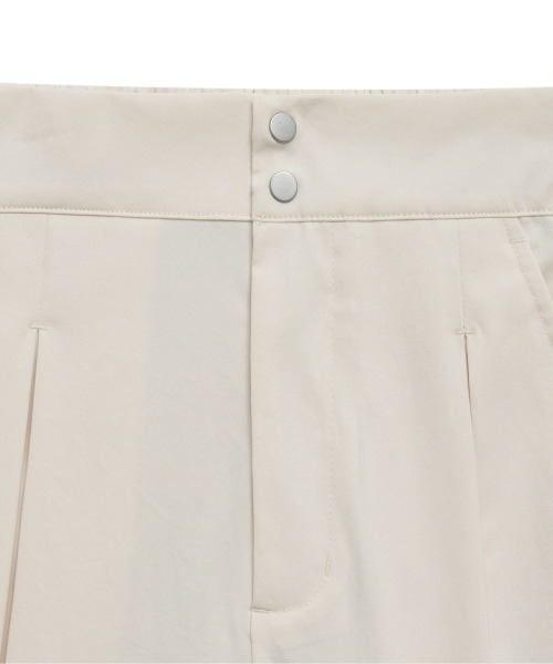 PUMA（プーマ）の「PUMA DARE TO BERMUDA SHORTS（プーマ ディア トゥ バルミューダ ショーツ）（その他パンツ・レディース・グレー系/ホワイト系・LARGE/MEDIUM/SMALL）」の13枚目の写真