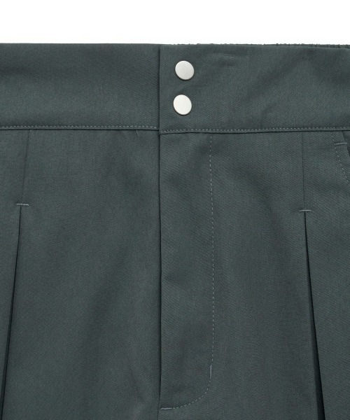 PUMA（プーマ）の「PUMA DARE TO BERMUDA SHORTS（プーマ ディア トゥ バルミューダ ショーツ）（その他パンツ・レディース・グレー系/ホワイト系・LARGE/MEDIUM/SMALL）」の7枚目の写真
