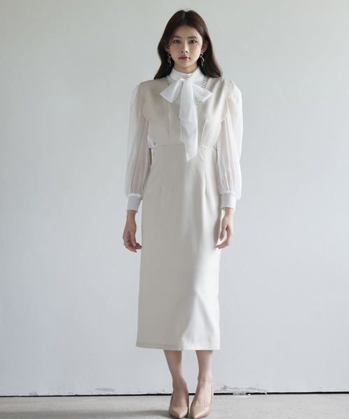 SAISON DE PAPILLON(セゾンドパピヨン)の「パール付きスカラップジャンパースカート(サロペット/オーバーオール・レディース・ベージュ/ブラック・L/M/S)」の18枚目の写真