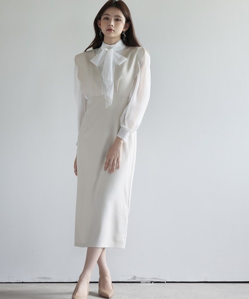 SAISON DE PAPILLON(セゾンドパピヨン)の「パール付きスカラップジャンパースカート(サロペット/オーバーオール・レディース・ベージュ/ブラック・L/M/S)」の20枚目の写真