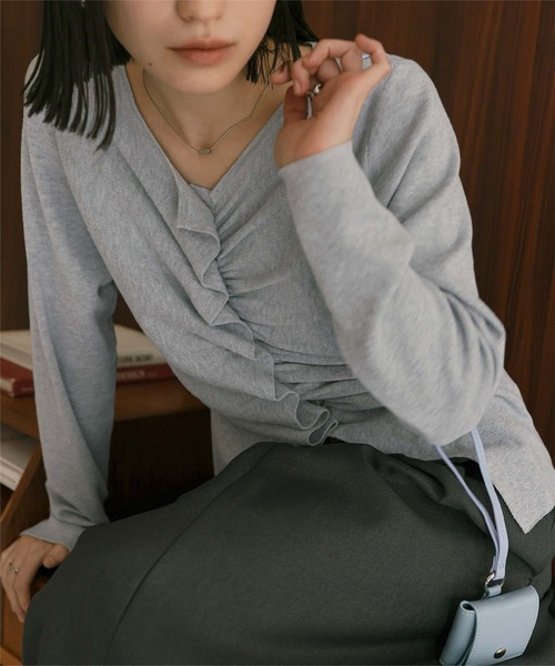 miette（ミエット）の「フロントギャザーボタンニット（ニット/セーター・レディース・グレー/アイボリー/ブラック/ネイビー/ブラウン・FREE）」の8枚目の写真