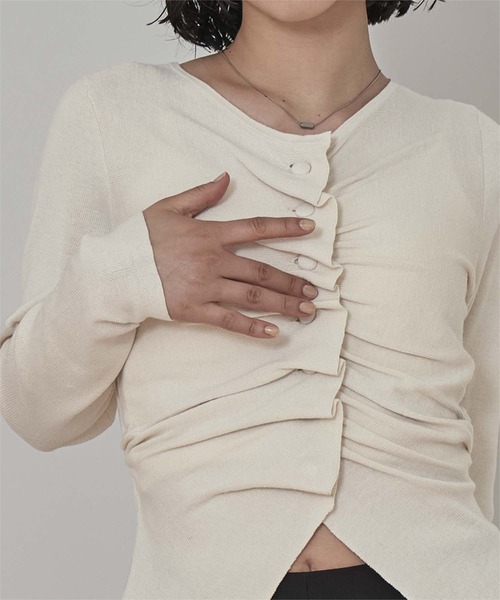 miette（ミエット）の「フロントギャザーボタンニット（ニット/セーター・レディース・グレー/アイボリー/ブラック/ネイビー/ブラウン・FREE）」の17枚目の写真