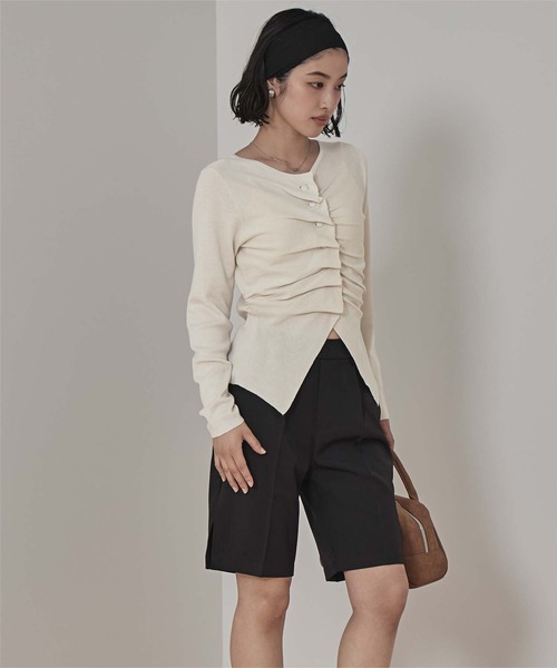 miette（ミエット）の「フロントギャザーボタンニット（ニット/セーター・レディース・グレー/アイボリー/ブラック/ネイビー/ブラウン・FREE）」の18枚目の写真