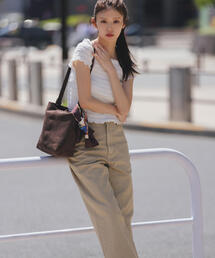 美品　NATURAL BEAUTY BASIC ベージュ パンツスーツ M NATURAL BEAUTY BASIC（ナチュラルビューティーベーシック）の