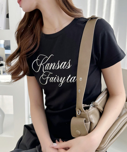 Ada.（エイダ）の「スクリプトフォント風 ロゴ Tシャツ（Tシャツ/カットソー・レディース・ブラック/ブラウン/ホワイト・FREE）」の8枚目の写真