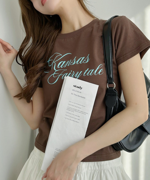 Ada.（エイダ）の「スクリプトフォント風 ロゴ Tシャツ（Tシャツ/カットソー・レディース・ブラック/ブラウン/ホワイト・FREE）」の16枚目の写真
