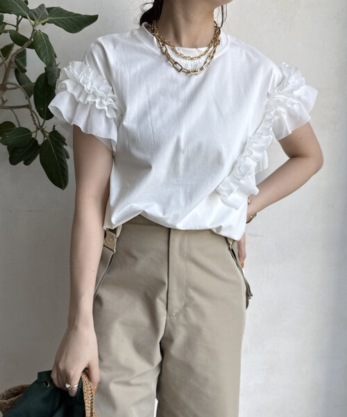 DouDou(ドゥドゥ)の「【WEB限定】袖アシメフリルTEE(Tシャツ/カットソー・レディース・ブラック/ホワイト・FREE)」の8枚目の写真
