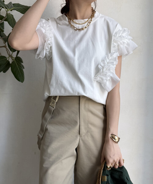 DouDou(ドゥドゥ)の「【WEB限定】袖アシメフリルTEE(Tシャツ/カットソー・レディース・ブラック/ホワイト・FREE)」の10枚目の写真