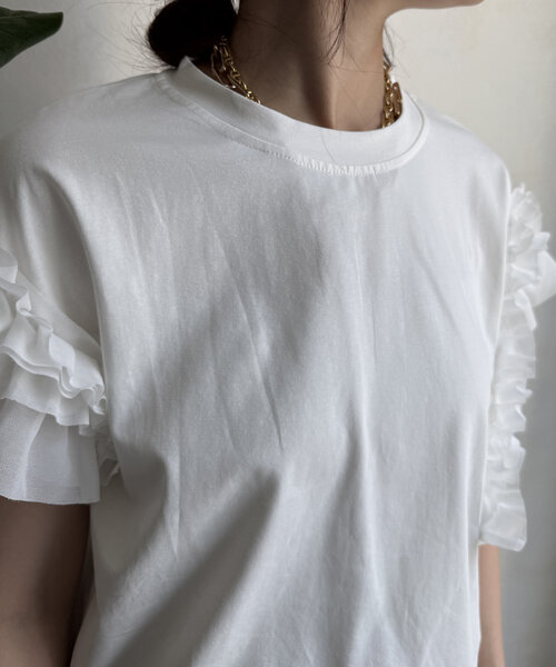 DouDou(ドゥドゥ)の「【WEB限定】袖アシメフリルTEE(Tシャツ/カットソー・レディース・ブラック/ホワイト・FREE)」の16枚目の写真