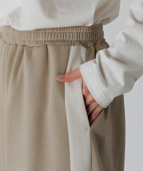 HUG.U(ハグユー)の「とろけるスウェット ラインパンツ / トップス セットアップ(セットアップ・レディース・ベージュ/ブラック/ライトグレー・FREE)」の17枚目の写真
