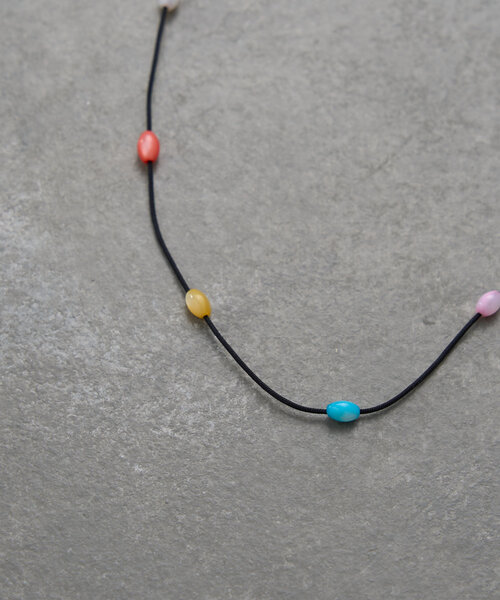 SHENERY（シーナリー）の「ランダムビースネックレス（ネックレス・レディース・ブラック・FREE）」の3枚目の写真