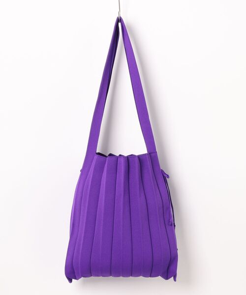 JOSEPH AND STACEY（ジョセフアンドステイシー）の「ラッキープリーツニット(M)（トートバッグ・レディース・ライトブルー/ブラック/ダークパープル/グリーン/アクア/ライトホワイト/ウッド/ライム/モスグリーン/ベージュ/グリーン系その他2/ネイビー/ダークブルー/ラベンダー/ベビーピンク/ライラック/レッド/ダークグレー/ライトパープル/イエロー/ダークグリーン/グリーン系その他・M）」の16枚目の写真