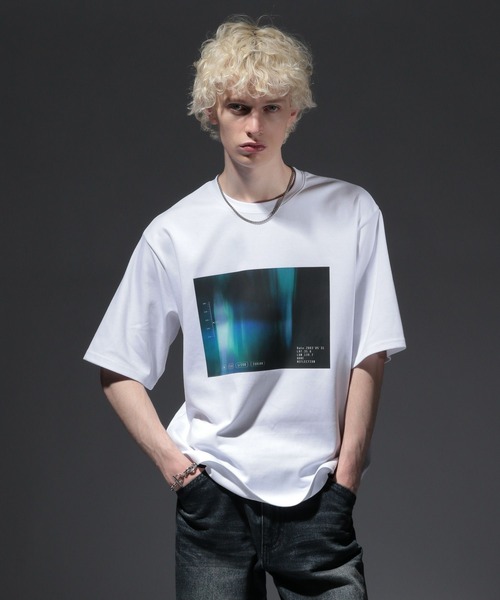 HARE（ハレ）の「REFLECTIONフォトモチーフカット(HARE)（Tシャツ/カットソー・メンズ・ホワイト×ブルー/ブラック系その他/ブラック×レッド・FREE）」の2枚目の写真