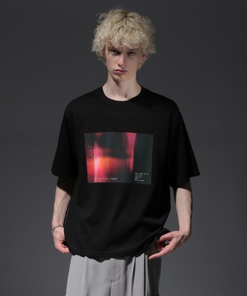 HARE（ハレ）の「REFLECTIONフォトモチーフカット(HARE)（Tシャツ/カットソー・メンズ・ホワイト×ブルー/ブラック系その他/ブラック×レッド・FREE）」の6枚目の写真