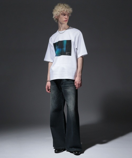 HARE（ハレ）の「REFLECTIONフォトモチーフカット(HARE)（Tシャツ/カットソー・メンズ・ホワイト×ブルー/ブラック系その他/ブラック×レッド・FREE）」の8枚目の写真