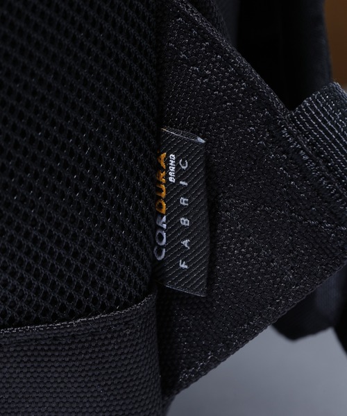 XLARGE（エクストララージ）の「STANDARD LOGO TRUCK HOOK BACKPACK（バックパック/リュック・メンズ・グレー/ベージュ/ブラック・ONE SIZE）」の4枚目の写真