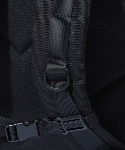 XLARGE（エクストララージ）の「STANDARD LOGO TRUCK HOOK BACKPACK（バックパック/リュック・メンズ・グレー/ベージュ/ブラック・ONE SIZE）」の11枚目の写真