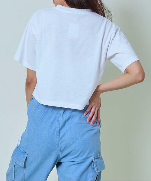 GORGE(ゴージ)の「《デニムフリンジ×クロップド丈》レディース 半袖Tシャツ ロゴデザイン カジュアル 春夏秋(Tシャツ/カットソー・レディース・スミクロ/カーキ/オフホワイト・F)」の15枚目の写真