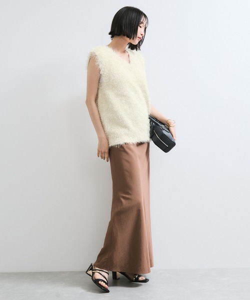 VIS（ビス）の「【WEB限定サイズ:MT/着丈が選べる】【洗える】フェザーヤーンニットベスト（ニット/セーター・レディース・ホワイト系その他/キナリ・M/MT）」の8枚目の写真