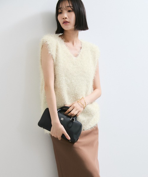 VIS（ビス）の「【WEB限定サイズ:MT/着丈が選べる】【洗える】フェザーヤーンニットベスト（ニット/セーター・レディース・ホワイト系その他/キナリ・M/MT）」の11枚目の写真