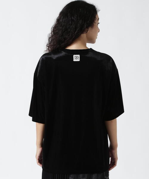 YENN(イエン)の「YENN(イエン)VELVET RELAX TOPS /Y253-82070(Tシャツ/カットソー・レディース・ベージュ/ブラック/ブラウン・F)」の14枚目の写真