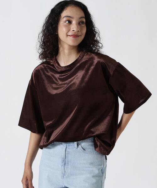 YENN(イエン)の「YENN(イエン)VELVET RELAX TOPS /Y253-82070(Tシャツ/カットソー・レディース・ベージュ/ブラック/ブラウン・F)」の2枚目の写真