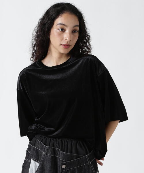 YENN(イエン)の「YENN(イエン)VELVET RELAX TOPS /Y253-82070(Tシャツ/カットソー・レディース・ベージュ/ブラック/ブラウン・F)」の1枚目の写真