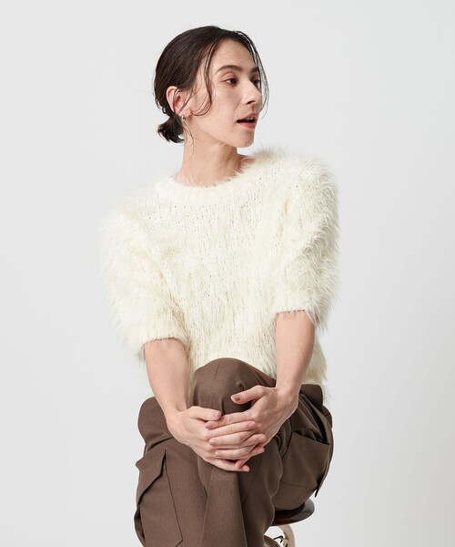 BEAUTY&YOUTH UNITED ARROWS（ビューティーアンドユースユナイテッドアローズ）の「フェザーヤーン ハーフスリーブ ニットプルオーバー（ニット/セーター・レディース・オフホワイト/グレー/ブラック・FREE）」の8枚目の写真