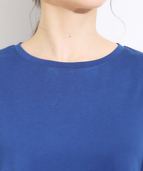 Cutie Blonde（キューティーブロンド）の「【汗ジミ軽減/ひんやり/UV】大人のヘルシーな着こなしに タックノースリーブチュニック（チュニック・レディース・ブルー系その他/ホワイト/ブラック・00）」の4枚目の写真