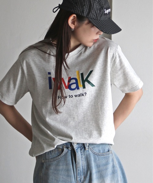 COURO(コウロ)の「アソートロゴデザインTシャツ(Tシャツ/カットソー・レディース・ホワイト系/ホワイト系2/ライトグレー系/ライトグレー系2/ネイビー系/ネイビー系2/ブルー系2/イエロー系/ピンク系/ピンク系1/レッド系/レッド系1/レッド系2/ホワイト系1/ライトグレー系1/イエロー系2/ブルー系/イエロー系1/ブルー系1/ネイビー系1・FREE)」の4枚目の写真