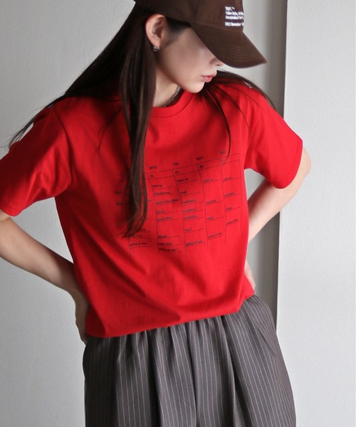 COURO(コウロ)の「アソートロゴデザインTシャツ(Tシャツ/カットソー・レディース・ホワイト系/ホワイト系2/ライトグレー系/ライトグレー系2/ネイビー系/ネイビー系2/ブルー系2/イエロー系/ピンク系/ピンク系1/レッド系/レッド系1/レッド系2/ホワイト系1/ライトグレー系1/イエロー系2/ブルー系/イエロー系1/ブルー系1/ネイビー系1・FREE)」の20枚目の写真
