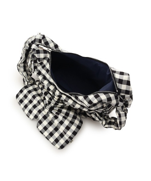& chouette(アンドシュエット)の「ギンガムチェック リボンギャザーショルダーバッグ(ハンドバッグ・レディース・ラベンダー/ピンク/ブラック/ライトブルー・FREE)」の10枚目の写真