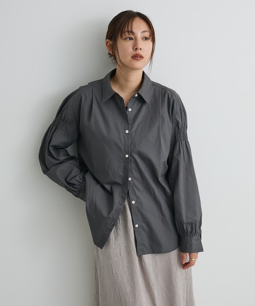 CRAFT STANDARD BOUTIQUE（クラフトスタンダードブティック）の「バックデザインレギュラーカラーシャツ◇（シャツ/ブラウス・レディース・オフホワイト/チャコールグレー/ベージュ系その他2/グレー系その他2/ブラウン系その他4/ネイビー系2・FREE）」の3枚目の写真