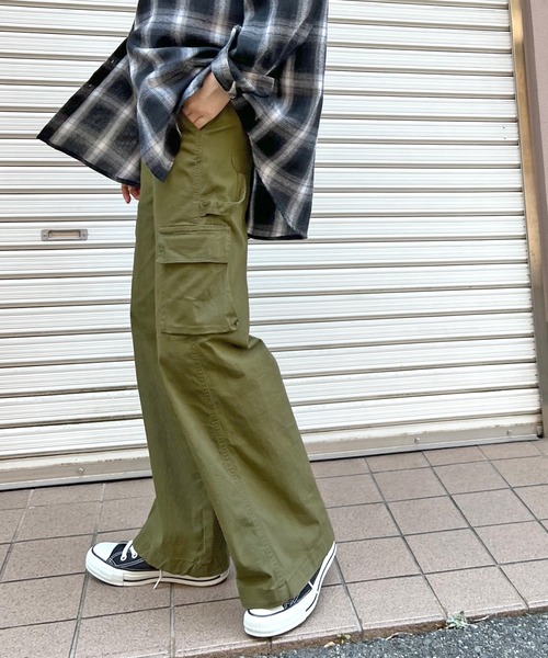 ABYS（アビス）の「ワイドカーゴパンツ（カーゴパンツ・レディース・ネイビー/カーキ・MEDIUM/LARGE）」の9枚目の写真