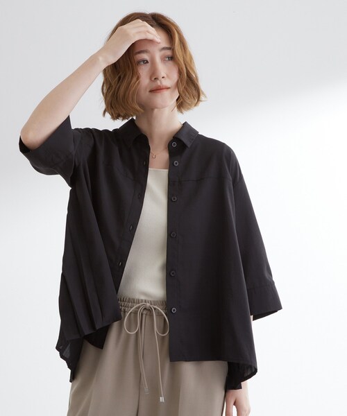 grove(グローブ)の「【2WAY】1枚でも羽織っても。使える大人のシャツスタイル(シャツ/ブラウス・レディース・ブルー系その他/ナチュラル/ブラック・03/02/01/04/05)」の17枚目の写真