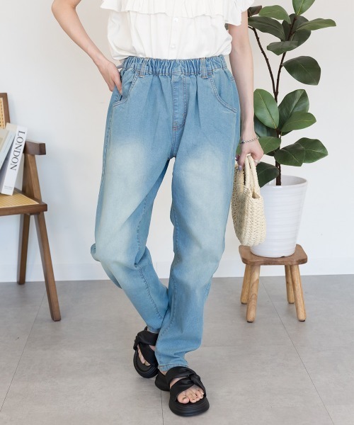 RCD（アールシーディー）の「ウエストゴムテーパードデニムパンツ（デニムパンツ・レディース・ワンウォッシュ/ネイビー/ブルー・LL/L/3L/4L/M）」の2枚目の写真