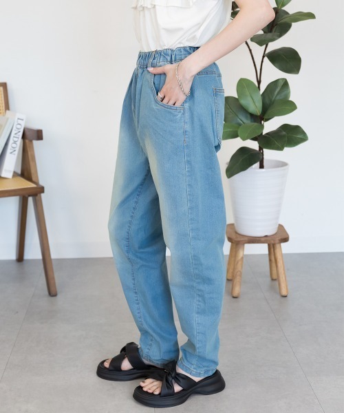 RCD（アールシーディー）の「ウエストゴムテーパードデニムパンツ（デニムパンツ・レディース・ワンウォッシュ/ネイビー/ブルー・LL/L/3L/4L/M）」の22枚目の写真