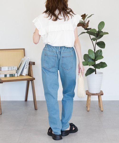 RCD（アールシーディー）の「ウエストゴムテーパードデニムパンツ（デニムパンツ・レディース・ワンウォッシュ/ネイビー/ブルー・LL/L/3L/4L/M）」の9枚目の写真